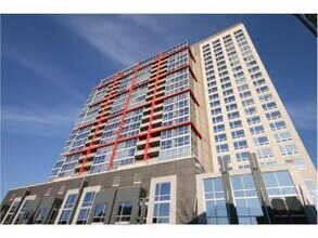 Building Photo - 1841 S Calumet Ave
