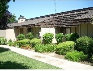 Foto del edificio - Peachwood Village