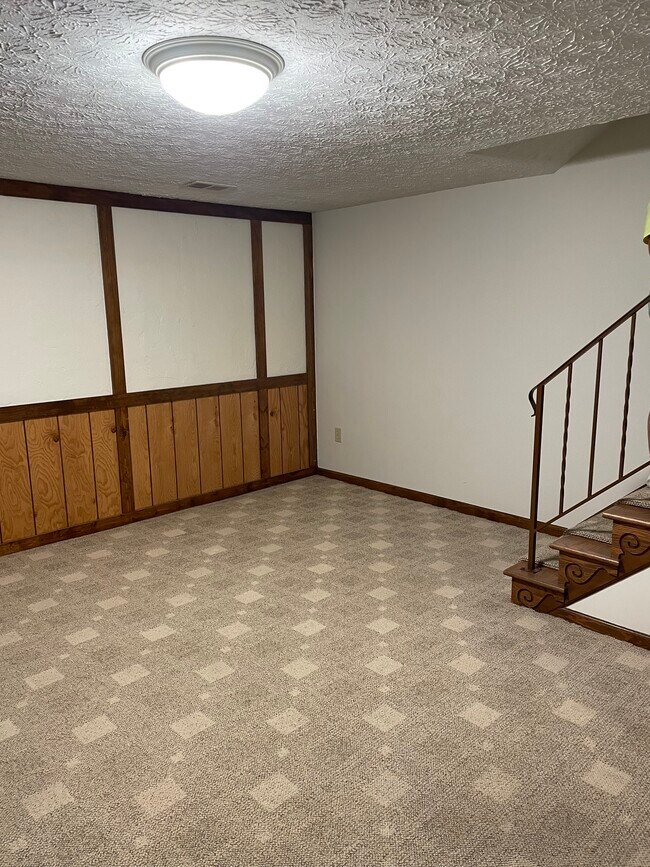 5963 Pine Rise Ct, Columbus, OH 43231 House Rental in Columbus, OH