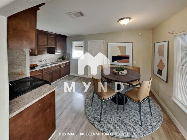 Building Photo - 4925 Merrimac