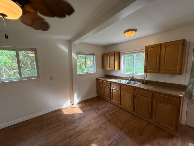 Foto del edificio - 234 Rodham Ln