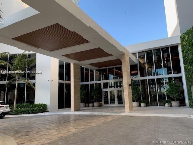 Foto del edificio - 16385 Biscayne Blvd