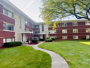 Building Photo - 6864 W Lode Dr