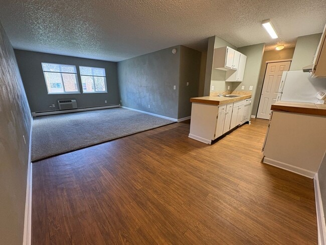 Interior Photo - Mountain Pointe Apartments