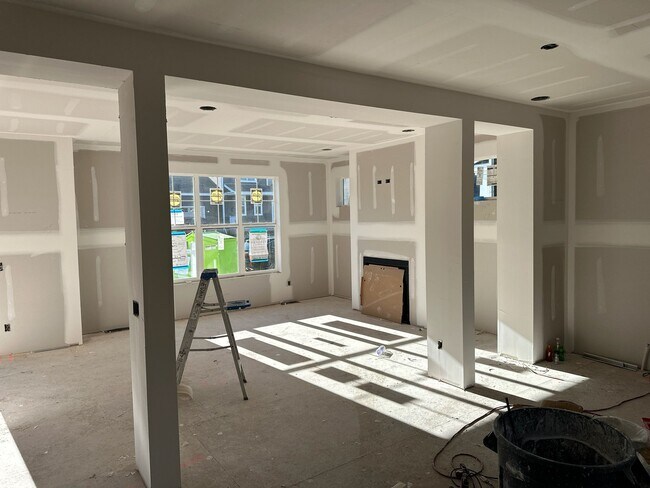 Living area - 9428 Tawny Acorn Dr