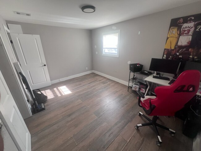 Foto del edificio - 59 College Dr