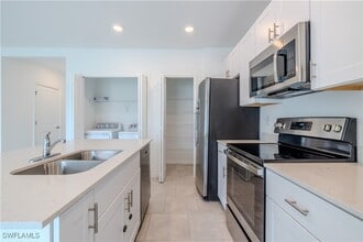 Building Photo - 14310 Oviedo Pl