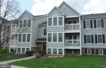 Building Photo - 1492 Greenbriar Cir
