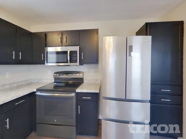 Foto del edificio - 1619 Prairieview Ln