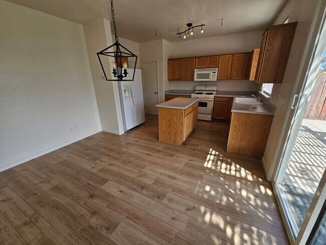 Foto del edificio - 3 bed 2.5 bath Northwest Reno Home for Rent