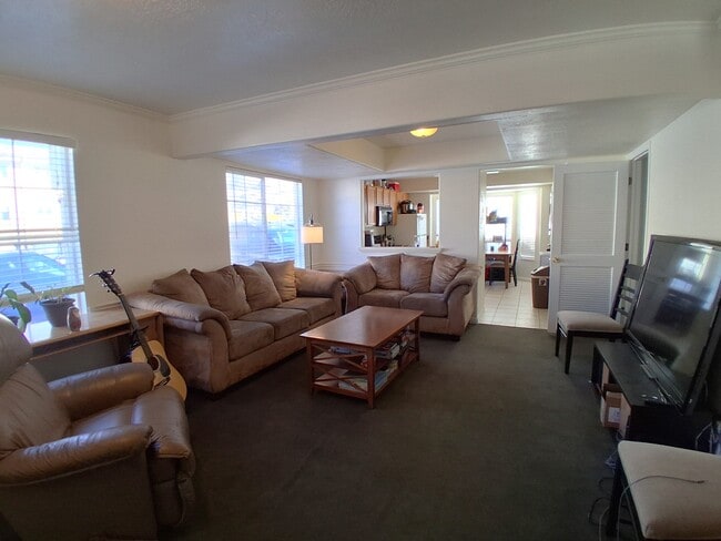 Building Photo - 879 E 350 N