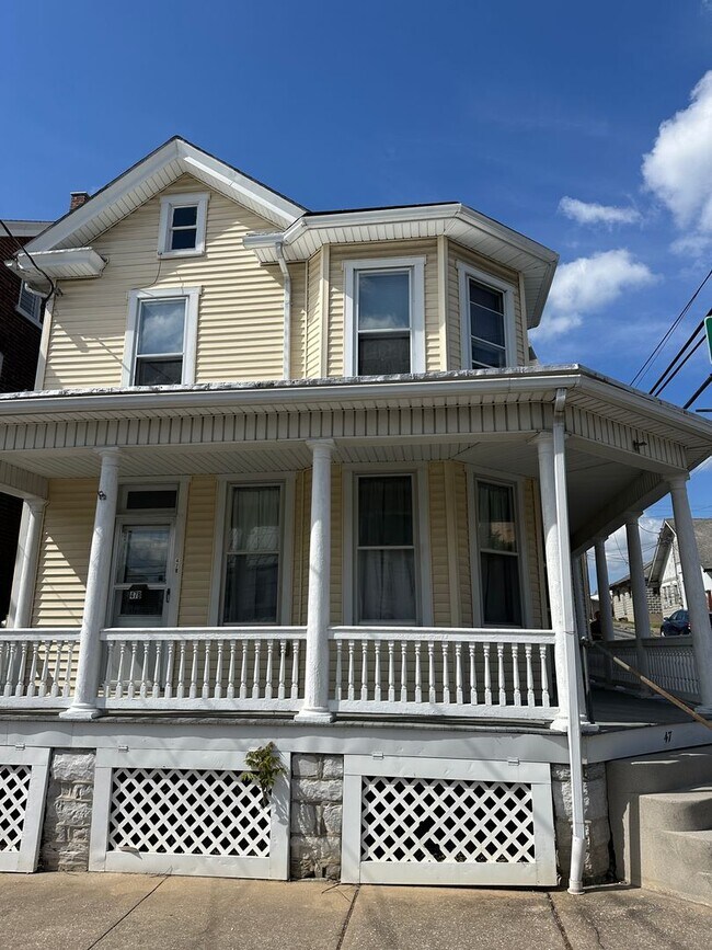 Building Photo - 47 E Main Ave.