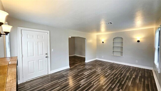 Foto del edificio - 2112 NE 20th St