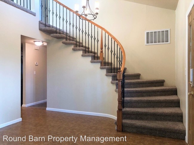 Foto del edificio - 4 br, 3 bath House - 6091 Dinah Court