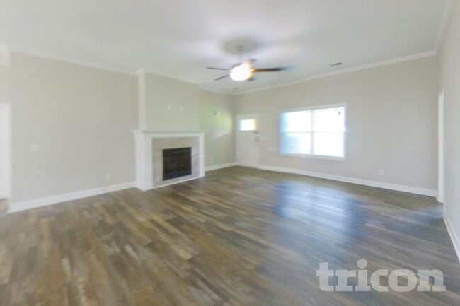 Building Photo - 228 Hallmark Cir