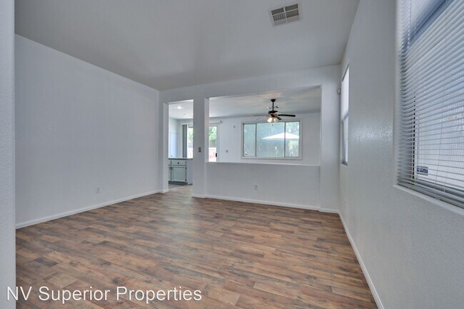 Building Photo - 4 br, 2.5 bath House - 8748 Shady Pines Drive