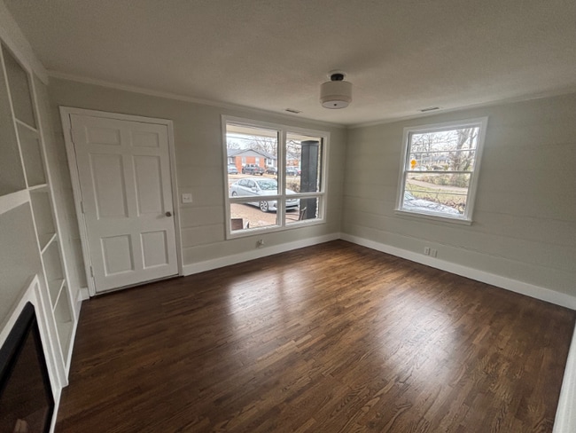 Photo - 35 Whitsett Rd House