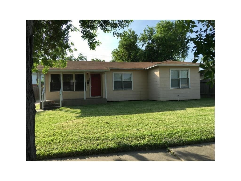 Primary Photo - 922 Rosedale Dr