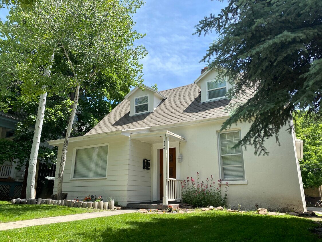 Foto principal - 244 N Canyon Rd