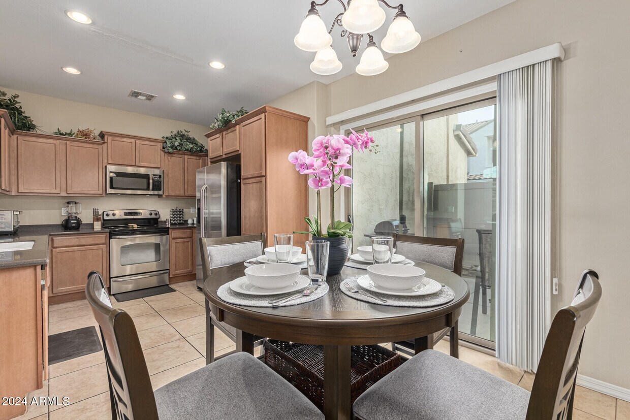 Foto principal - 2179 Scully Dr