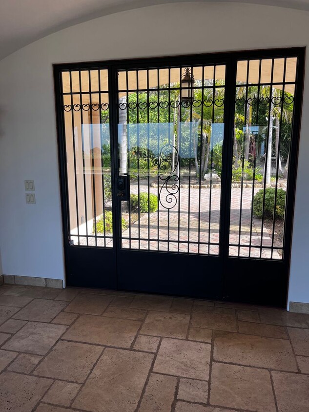 Foto principal - Montecito Property with a View and a Pool ...