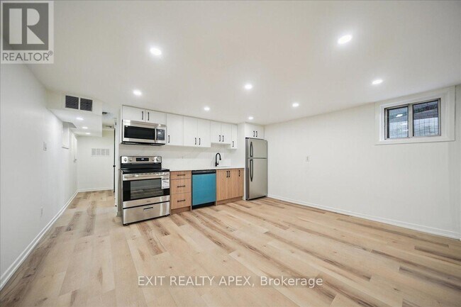 Photo du bâtiment - 343 Greenwood Ave