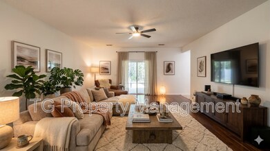 Building Photo - 6475 Greenland Chase Blvd