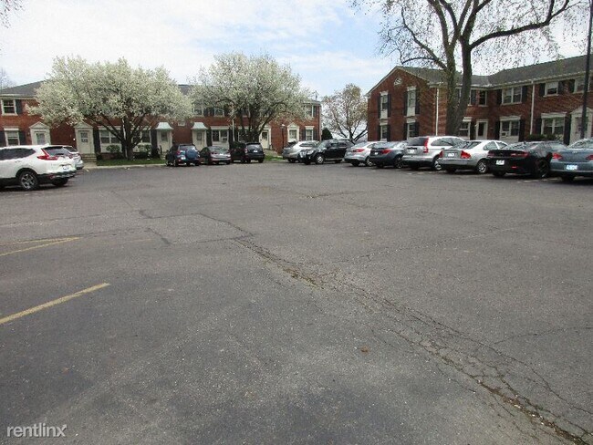Building Photo - 1795 Northwest Ct