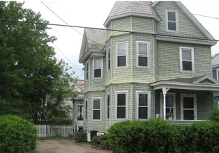 Building Photo - 23 Isham St