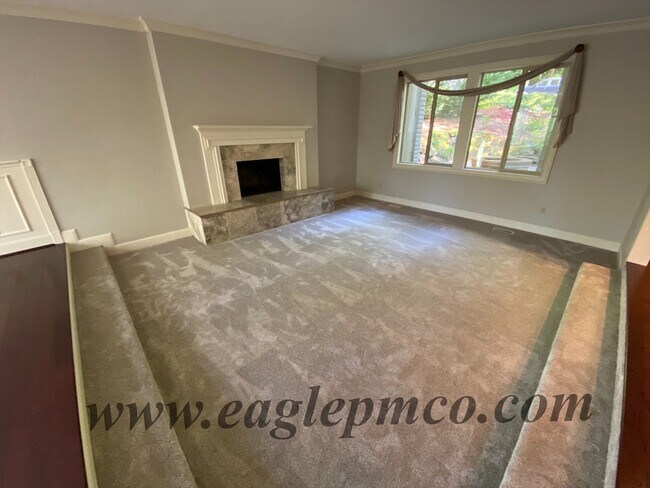Building Photo - 2981 Vale Ct