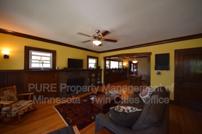 Building Photo - 4540 Bryant Ave S
