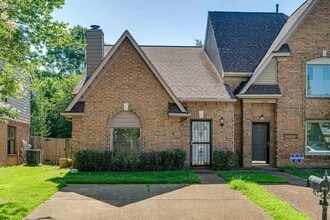 Building Photo - 1602 Sorghum Mill Dr