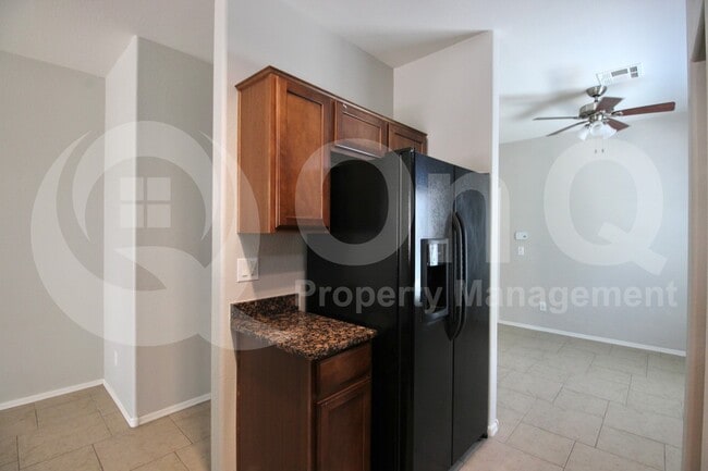 Foto del edificio - 2725 E Mine Creek Rd