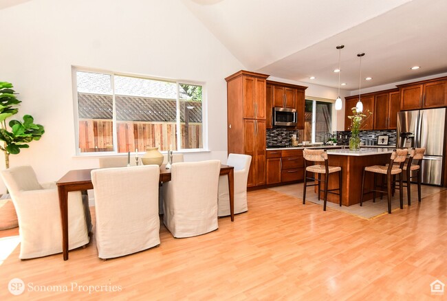 Building Photo - Spacious 4 Bedroom Home in Fryer Creek