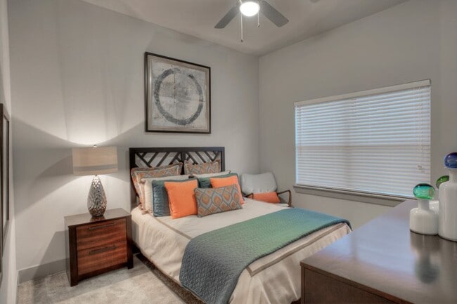 Foto del edificio - 3600 Montrose-ID44.51