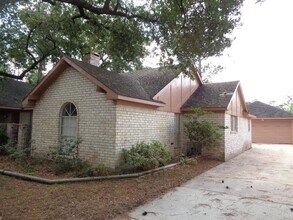 Building Photo - 12607 Big Stone Dr