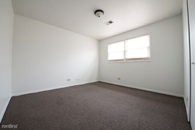 Foto del edificio - 2 br, 1 bath Apartment - 1633 Harbor Ave