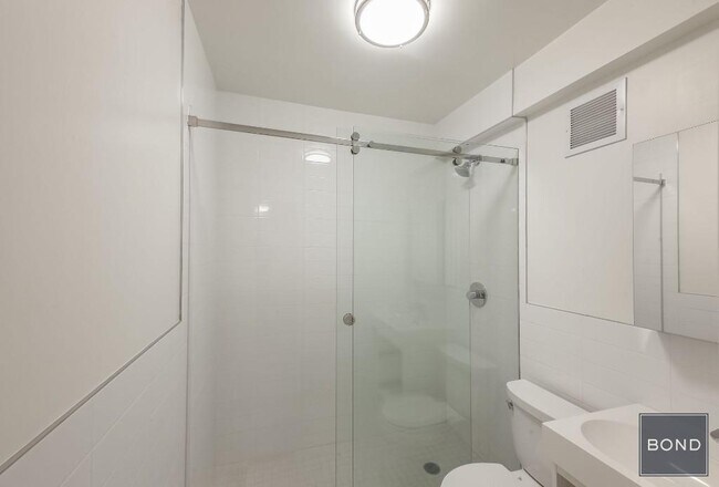 Foto del edificio - 210-220 East 22nd Street