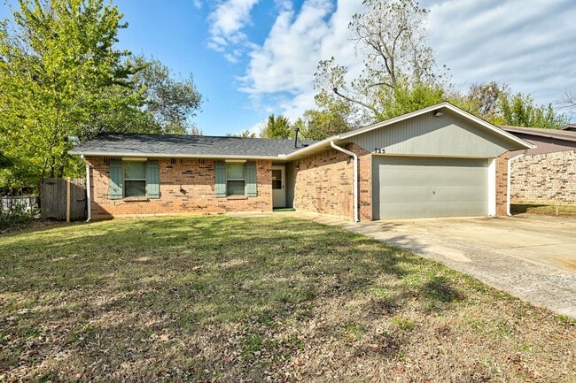 Building Photo - Beautiful 3 Bed 2 Bath Home Near Tinker Ai...