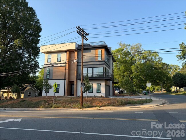 Foto del edificio - 212 S Smallwood Pl