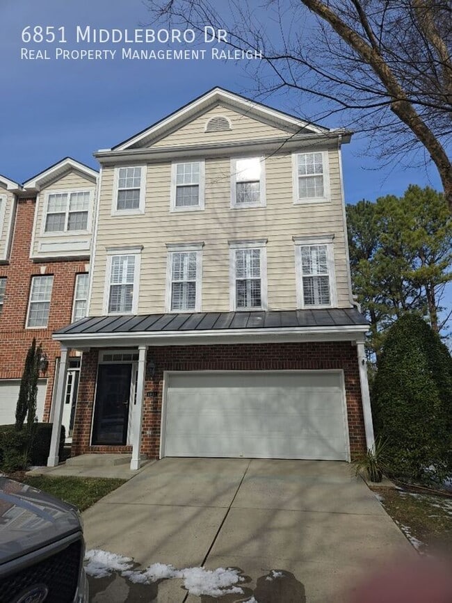 Foto del edificio - 6851 Middleboro Dr