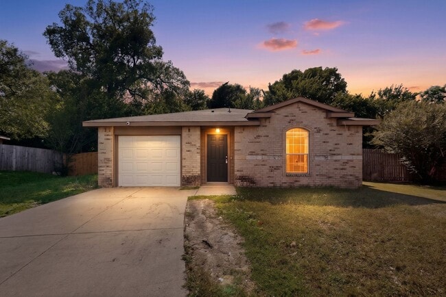 Charming 4-Bedroom Home on Quiet Cul-de-Sac | Move-In Ready | Deposit Alternative Available - Charming 4-Bedroom Home on Quiet Cul-de-Sac | Move-In Ready | Deposit Alternative Available