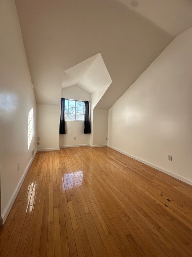 Building Photo - 377 Timber Ridge Dr