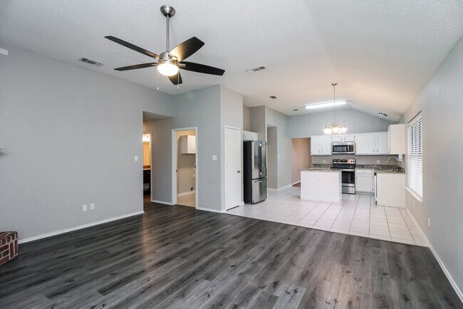 Foto del edificio - 603 Wolcott Ln