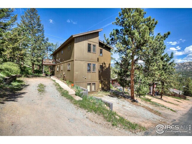 Foto del edificio - 517 Driftwood Ave