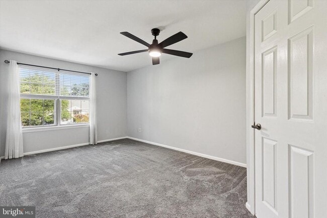 Building Photo - 806 Beacon Hill Dr