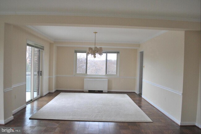 Foto del edificio - 4201 Cathedral Ave NW