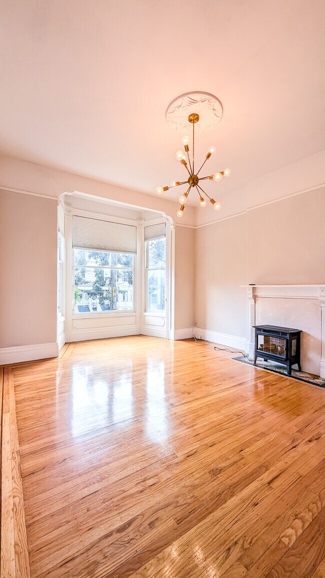 Foto del edificio - 657 Castro St