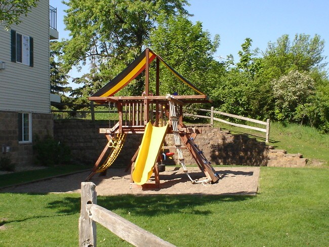 Foto del edificio - Silvercrest Apartments