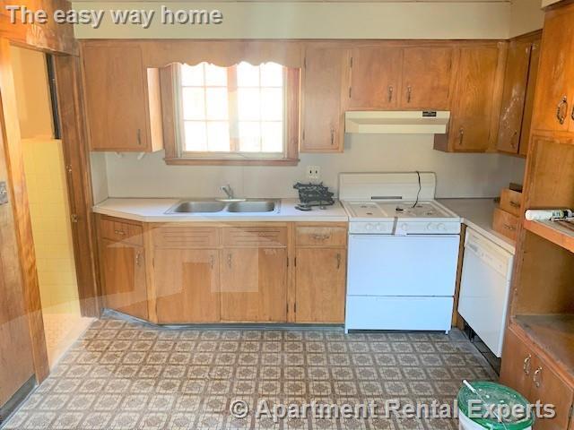 Building Photo - 63 Whitman St